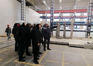 Студентам московского колледжа показали, как производятся строительные изделия 