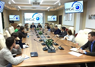 Молодежный совет МФП провел совещание с представителями Молодежных парламентов при Госдуме РФ и Мосгордуме