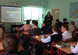 На профсоюзном уроке в школе №1363 ЮВАО рассмотрели развитие профсоюзного движения в России