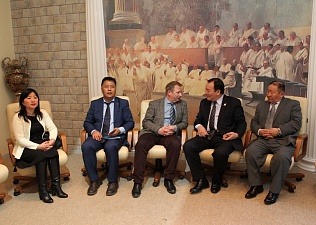 Делегация Конфедерации монгольских профсоюзов посетила с рабочим визитом Учебно-исследовательский центр МФП