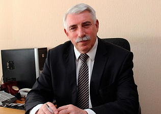 Председатель МФП Михаил Антонцев поздравил Председателя Минского городского объединения организаций профсоюзов Н. А. Белановского с юбилеем 