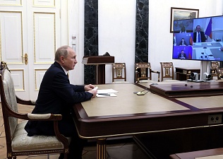 Президент РФ провел совещание по социальным вопросам